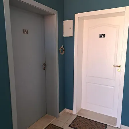 Sasso-апартамент 4, Sasso-студио 5 Apartament